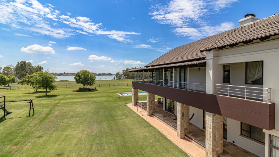 7 Bedroom Property for Sale in Oranjeville Free State